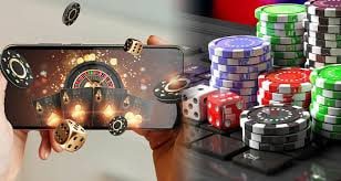 Filipino player browsing sports betting markets on a mobile phone using okfun game